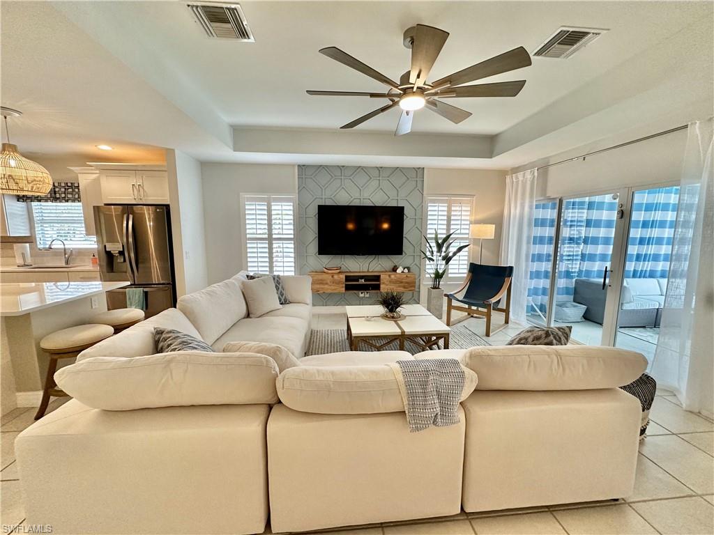 NAPLES PARK - Residential