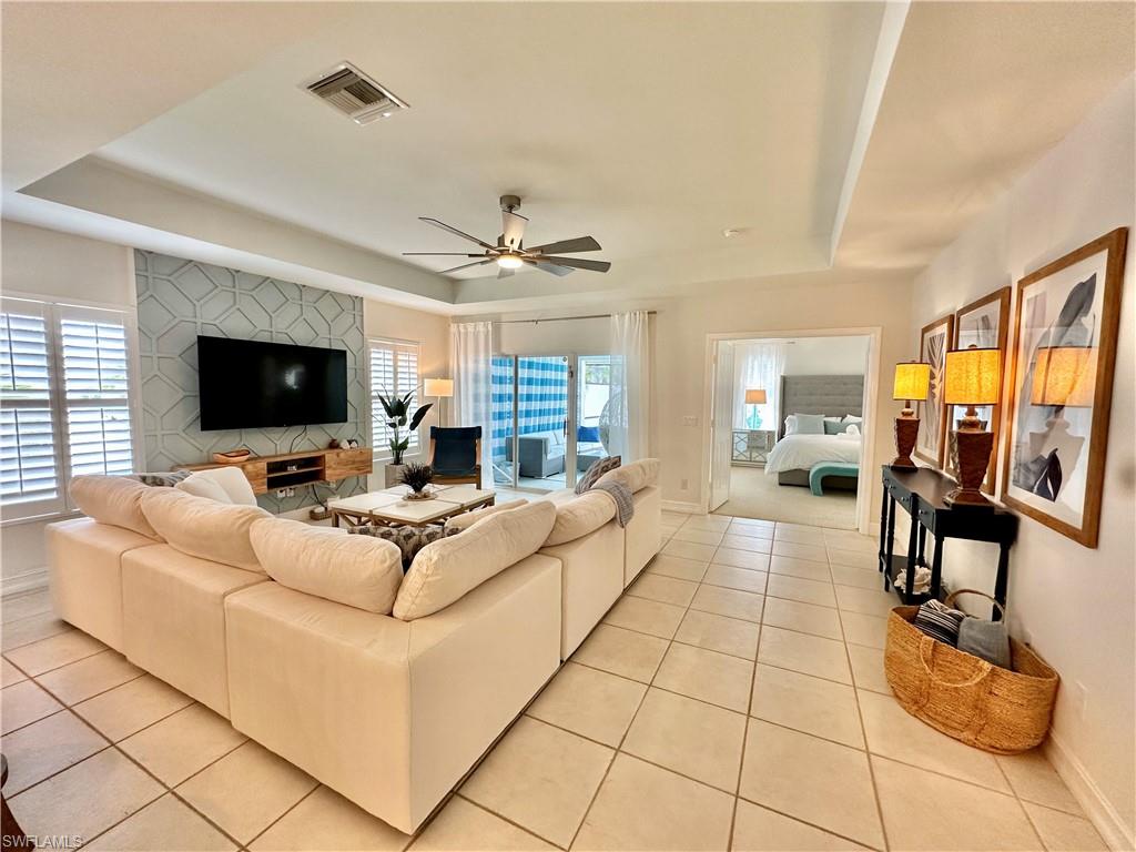 NAPLES PARK - Residential