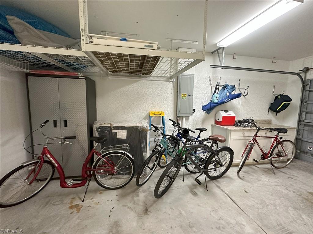 NAPLES PARK - Residential