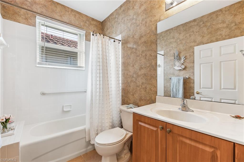 CASCADES AT ESTERO - Residential