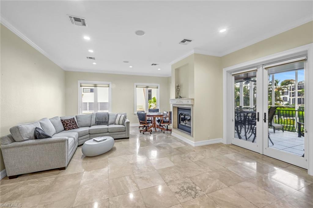 SOUTHPORT ON THE BAY - Residential