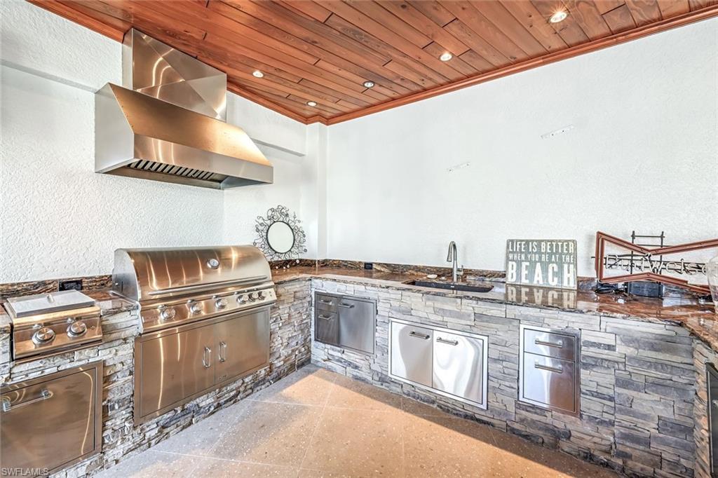 SOUTHPORT ON THE BAY - Residential