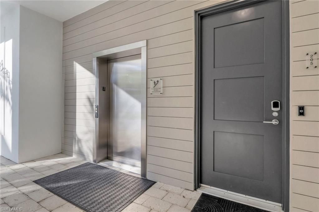 Photo of 850 Central AVE #205, NAPLES, FL 34102 (MLS # 225075094)