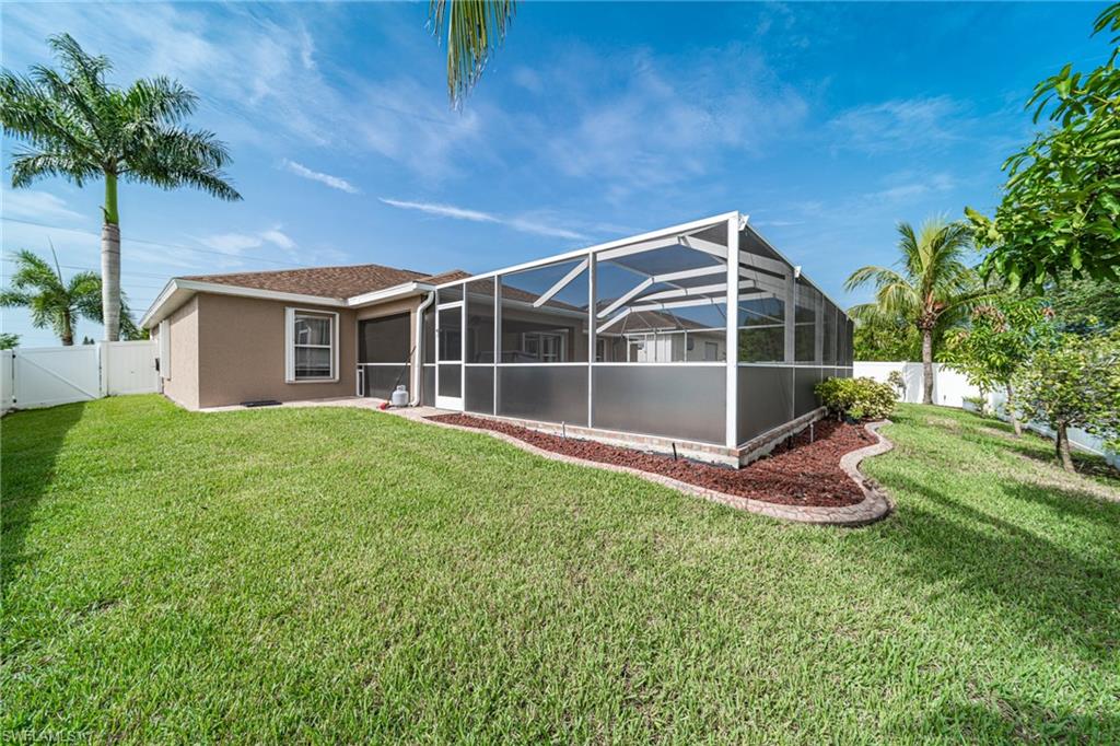 CAPE CORAL - Residential