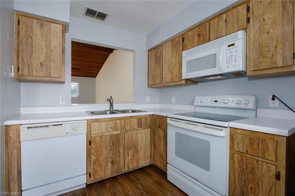 COMPASS POINTE - Residential