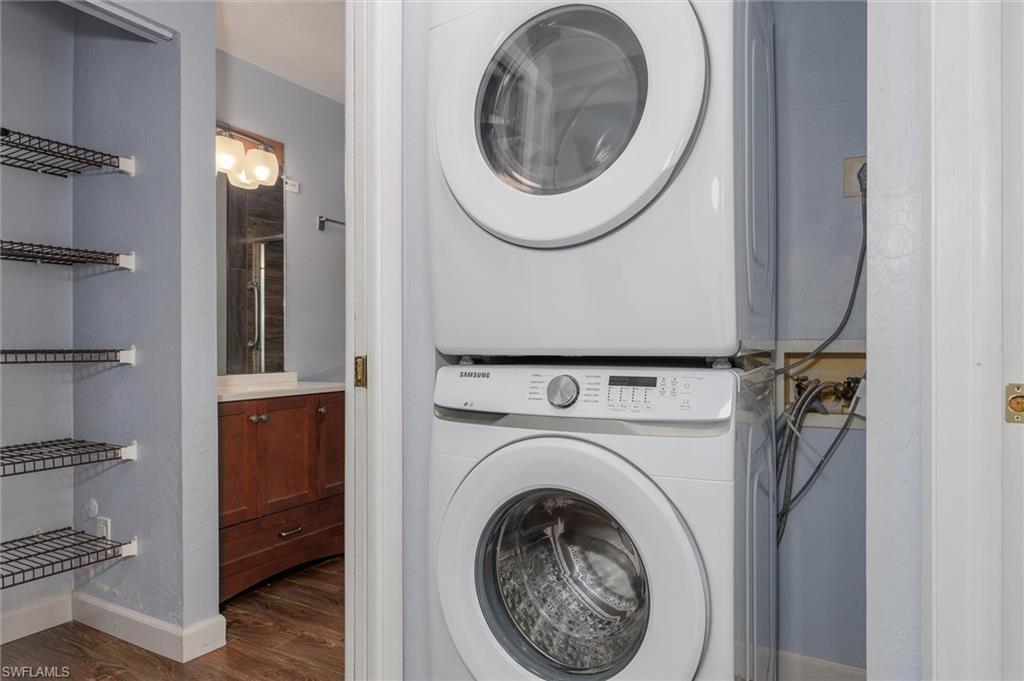 COMPASS POINTE - Residential