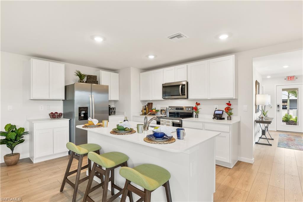 CORAL BAY - Residential