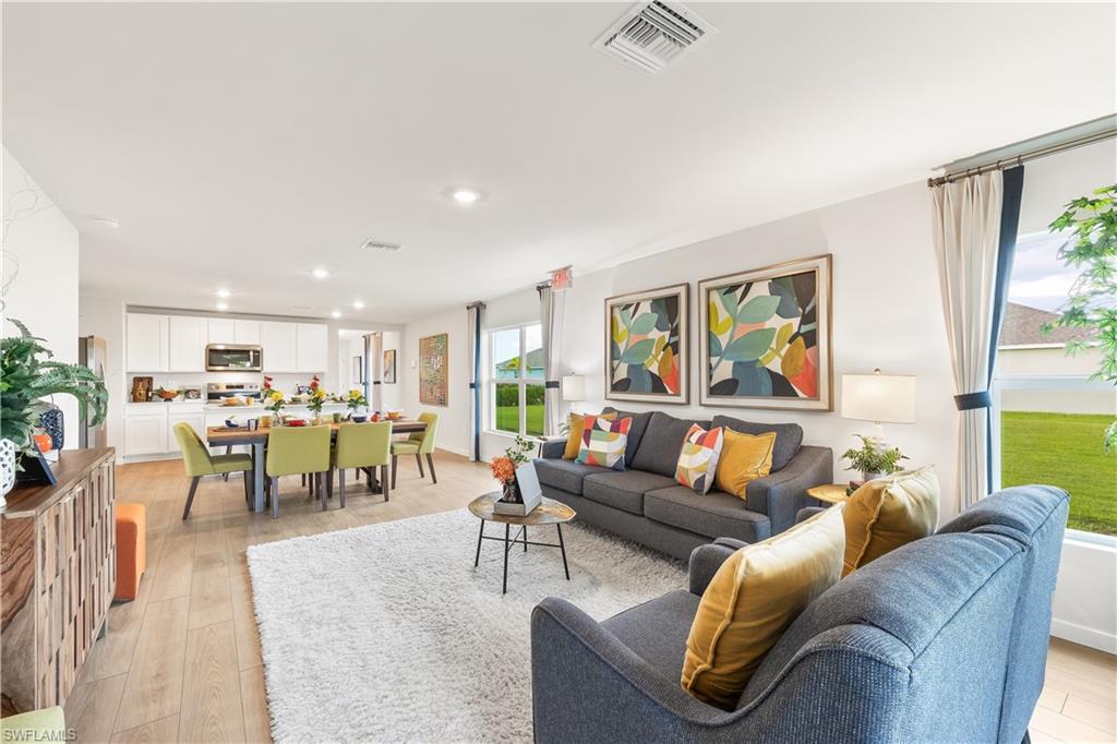 CORAL BAY - Residential