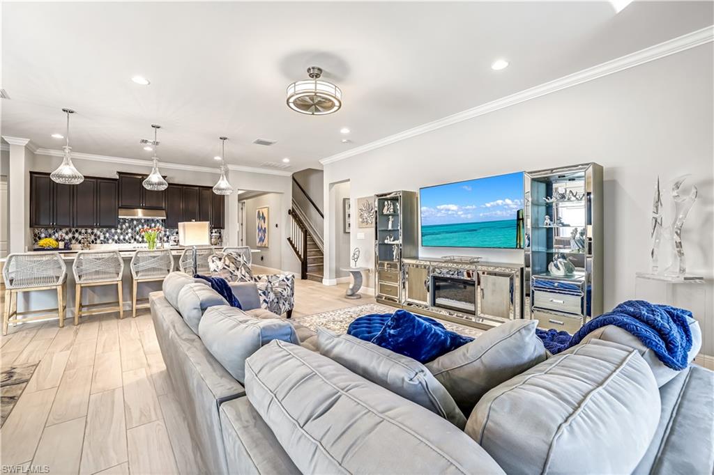 COMPASS LANDING - Residential