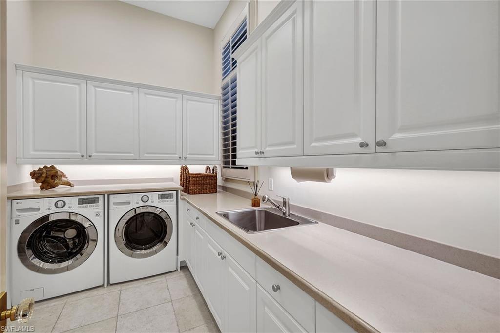 ROOKERY LAKE - Residential