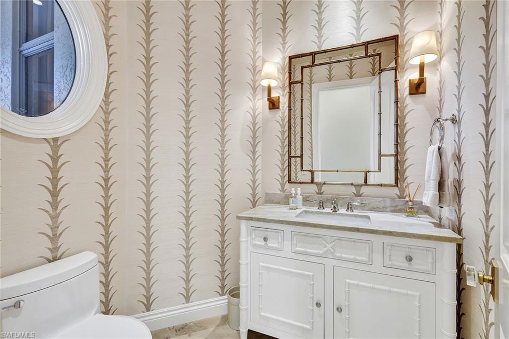 ROOKERY LAKE - Residential