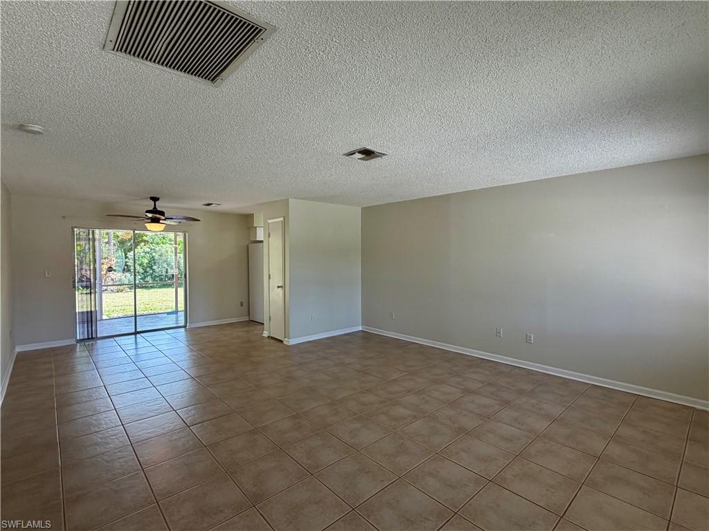 SAN CARLOS PARK - Residential