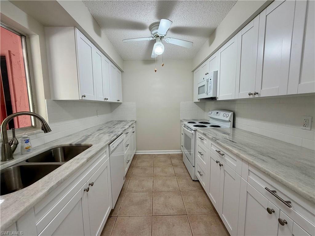 SAN CARLOS PARK - Residential