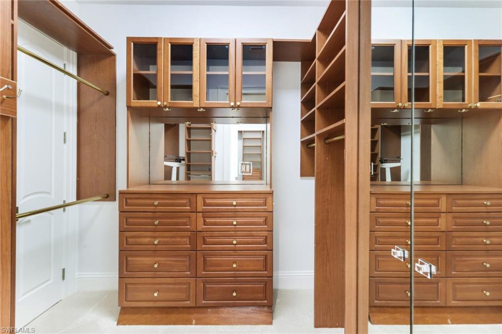 MOORINGS - Residential