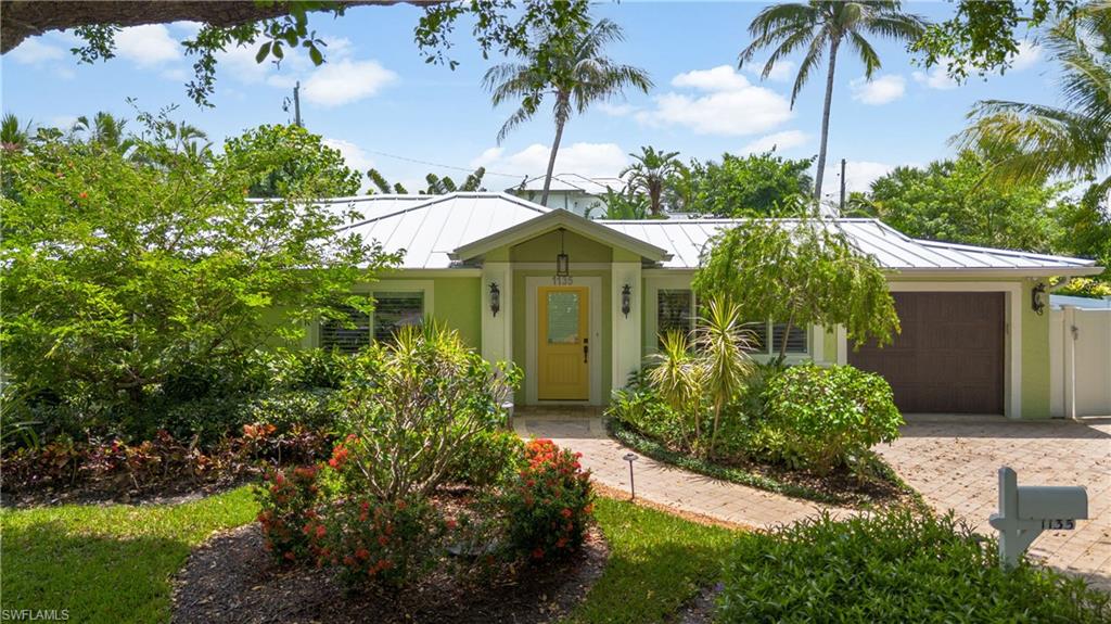 OLDE NAPLES - Residential