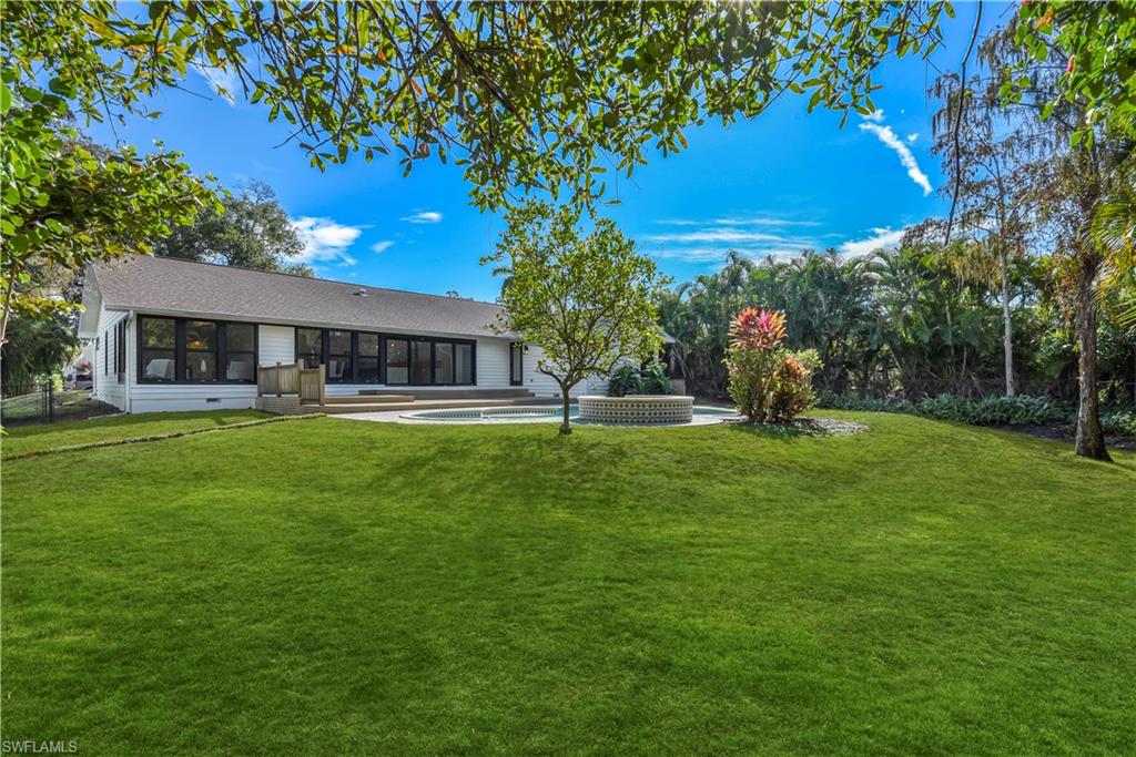 TALL PINES - Residential