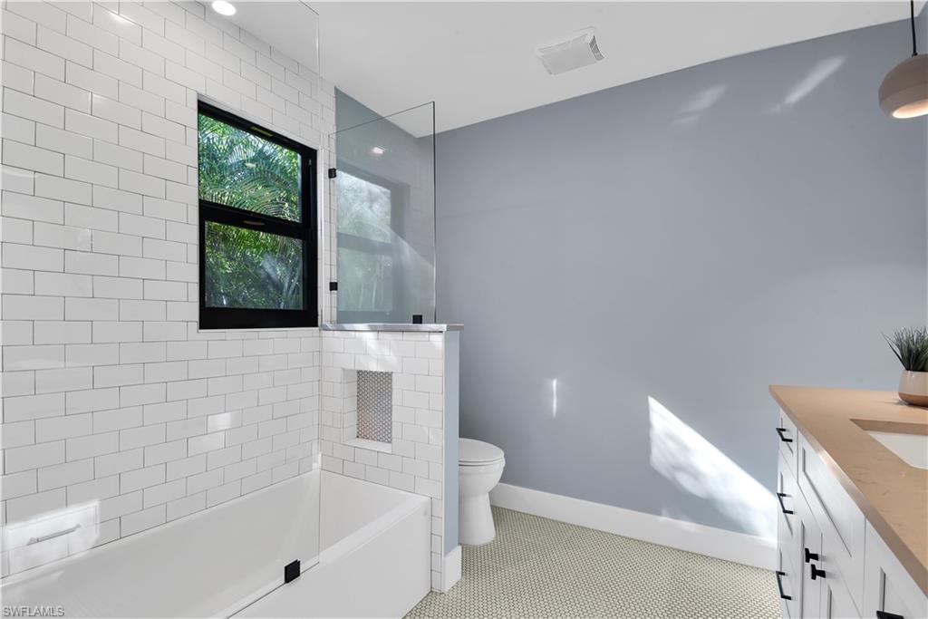 TALL PINES - Residential