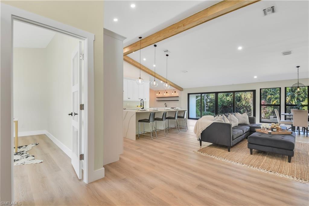 TALL PINES - Residential