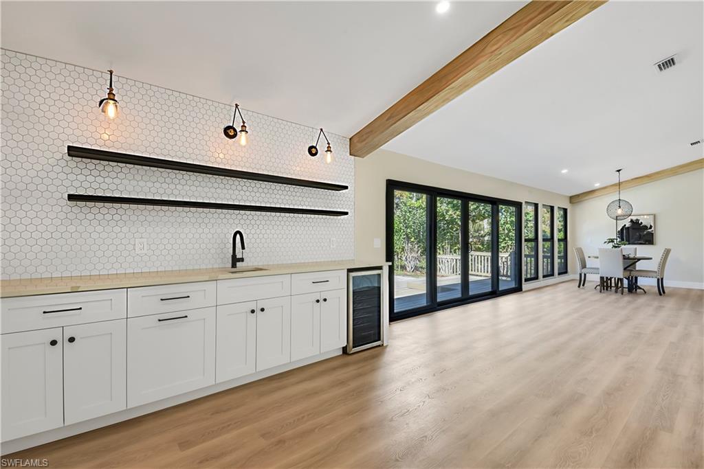 TALL PINES - Residential