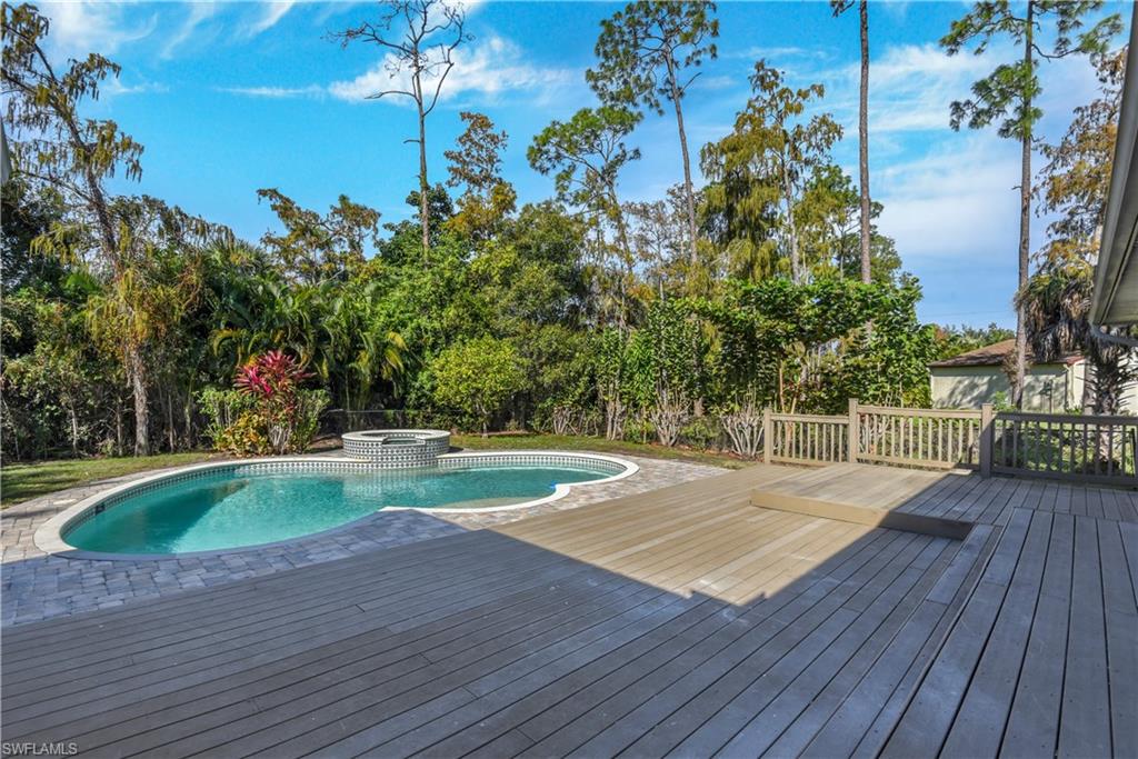 TALL PINES - Residential