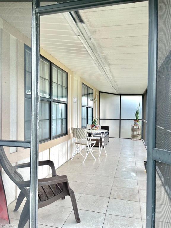 TREETOPS OF NAPLES - Residential Lease