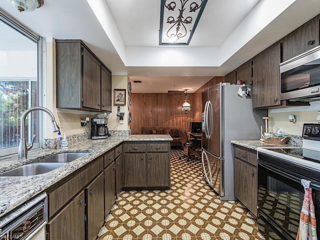 PINE RIDGE - Residential