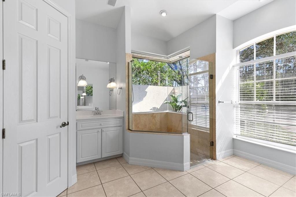 WILSHIRE LAKES - Residential