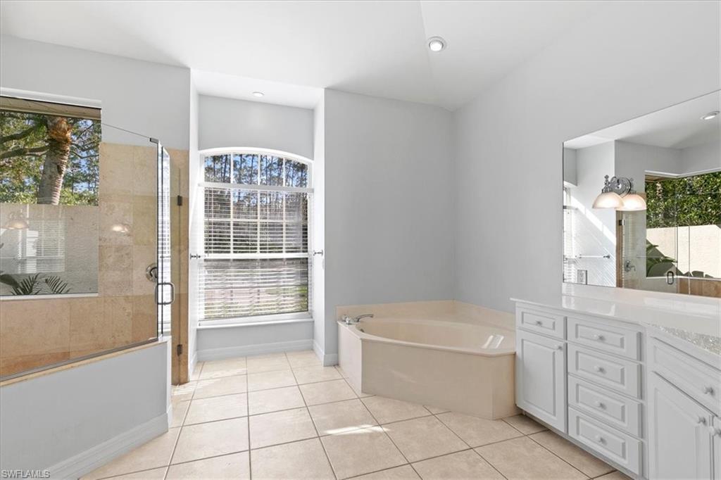 WILSHIRE LAKES - Residential