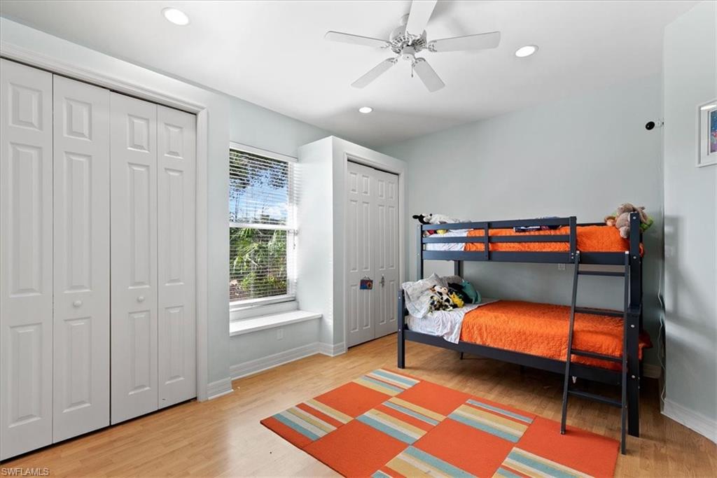 WILSHIRE LAKES - Residential