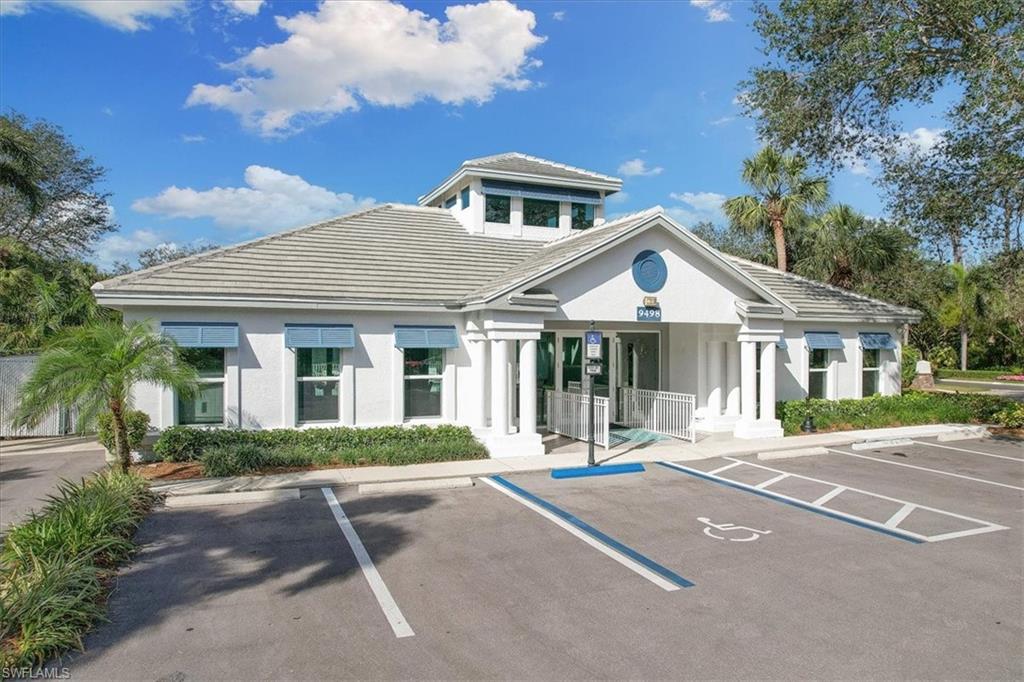 WILSHIRE LAKES - Residential