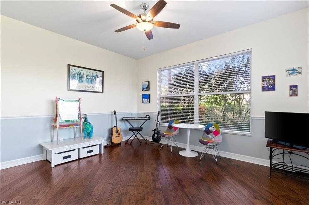 WILSHIRE LAKES - Residential