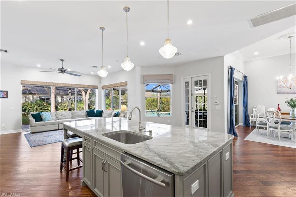 WILSHIRE LAKES - Residential