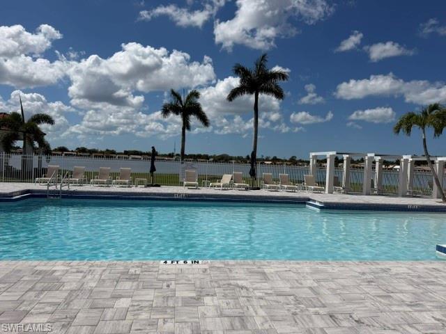 VILLAGES AT EMERALD LAKES - Residential Lease