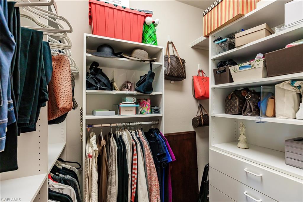 BARRINGTON AT PELICAN BAY - Residential