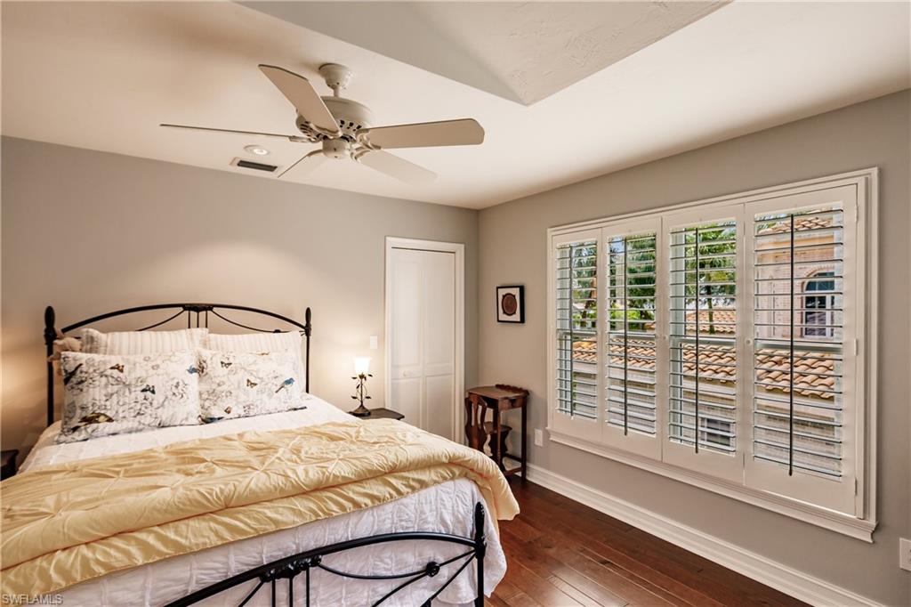 BARRINGTON AT PELICAN BAY - Residential