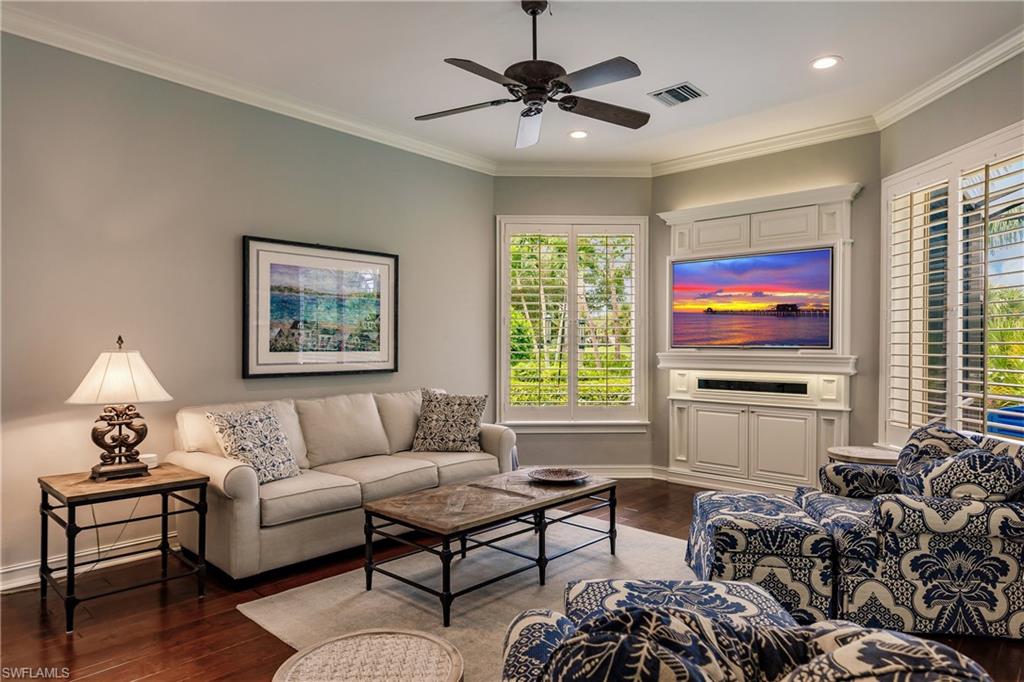 BARRINGTON AT PELICAN BAY - Residential