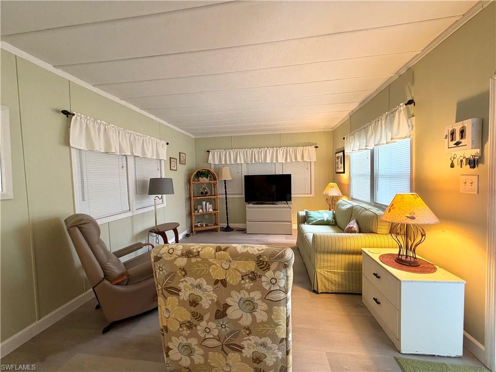 MARINERS COVE - Residential