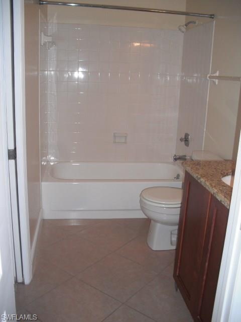 ROYAL WOODS - Residential