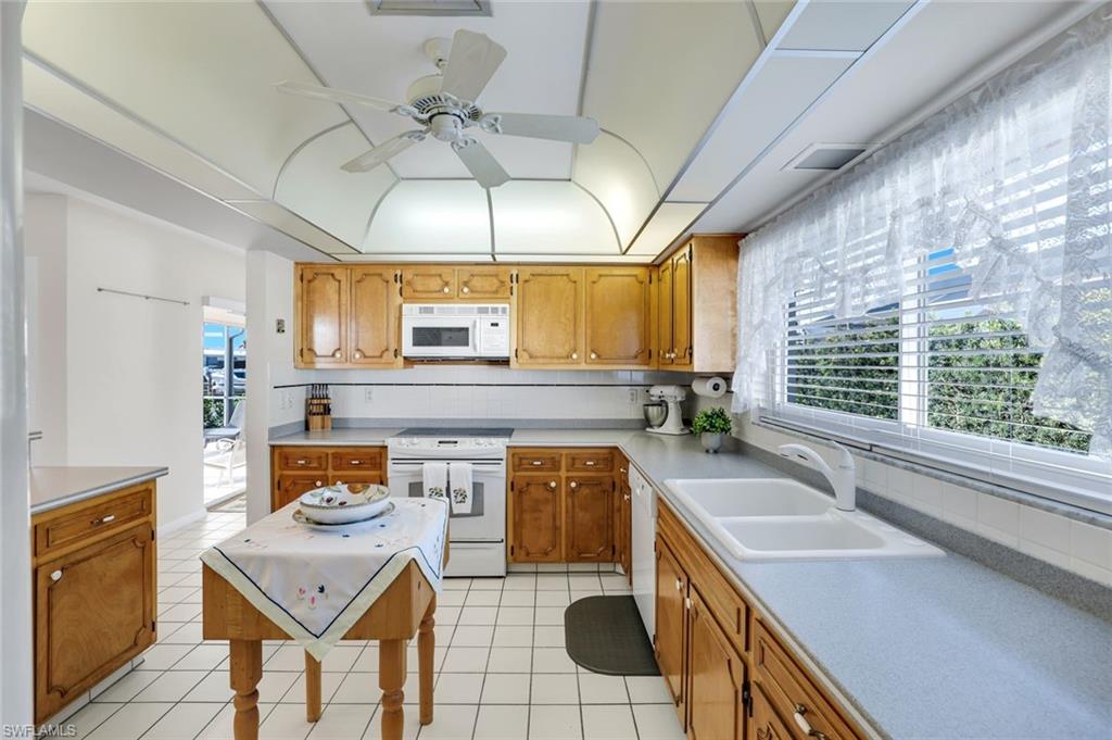 MARCO ISLAND - Residential