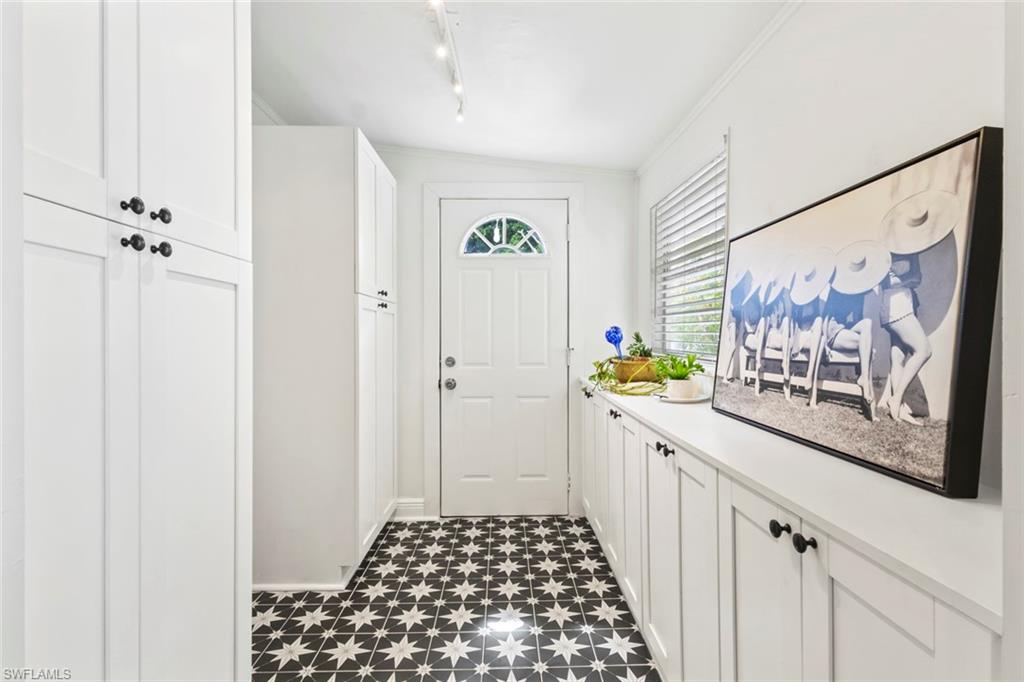 METES AND BOUNDS - Residential