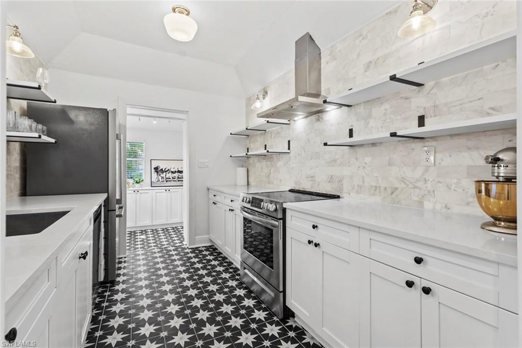 METES AND BOUNDS - Residential