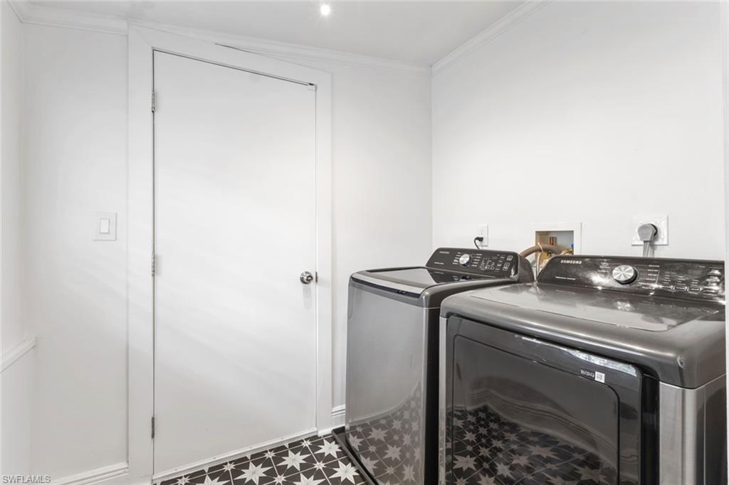 METES AND BOUNDS - Residential