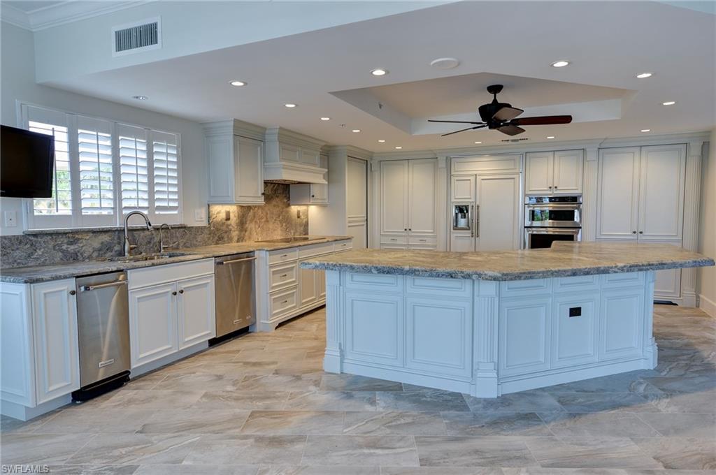 REMINGTON AT BAY COLONY - Residential