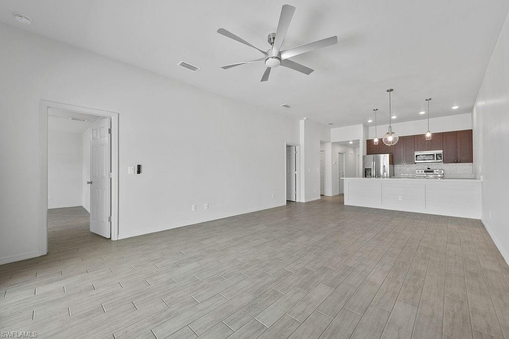 CAPE CORAL - Residential Lease