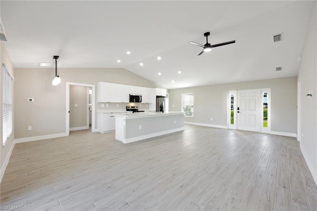 CAPE CORAL - Residential