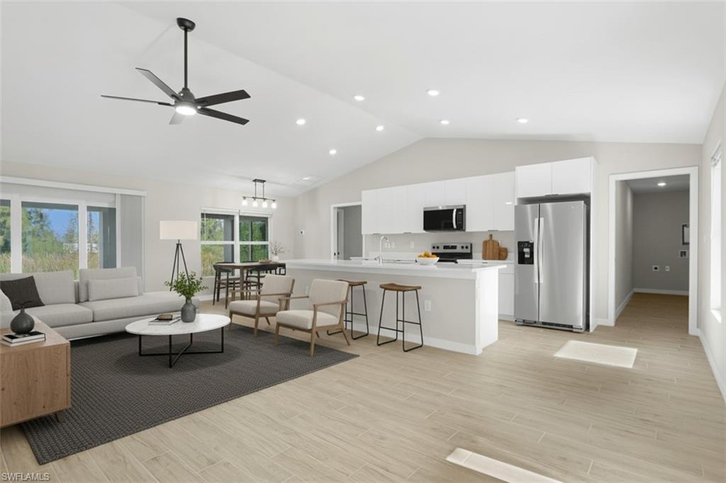 CAPE CORAL - Residential