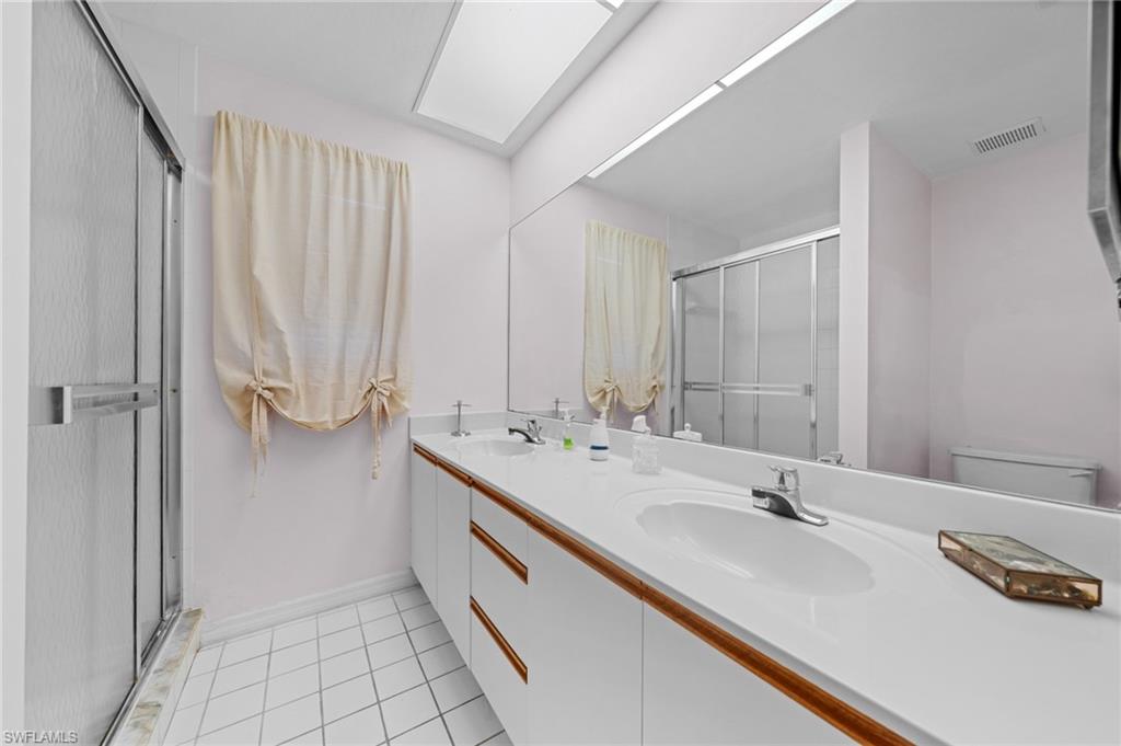 LAUREL OAKS AT PELICAN BAY - Residential