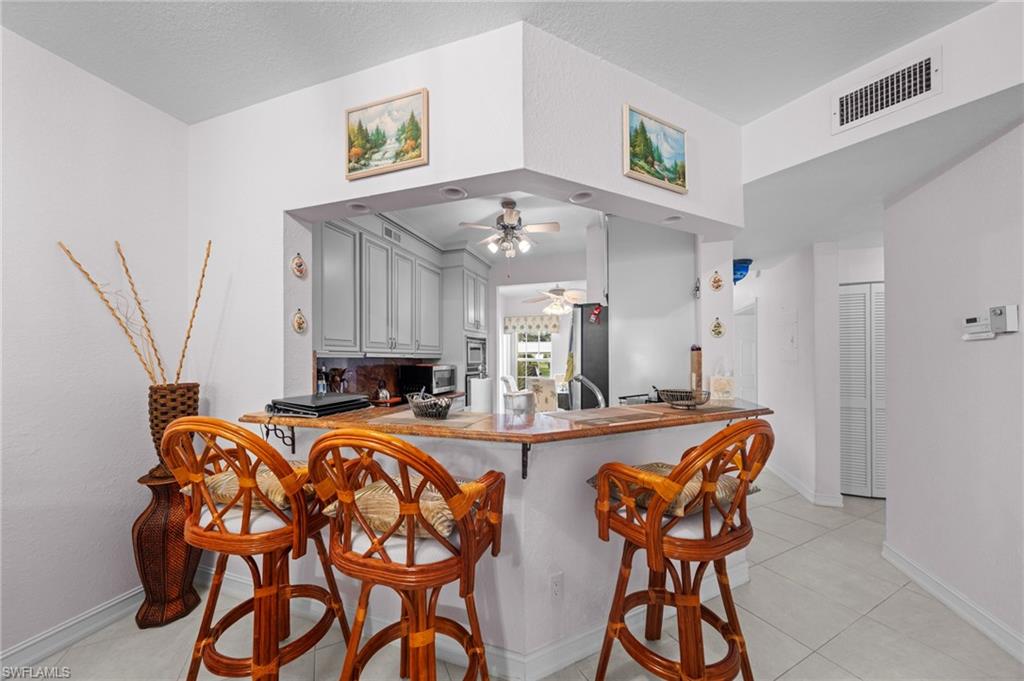 LAUREL OAKS AT PELICAN BAY - Residential