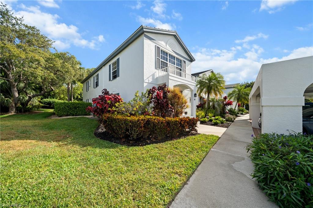 LAUREL OAKS AT PELICAN BAY - Residential