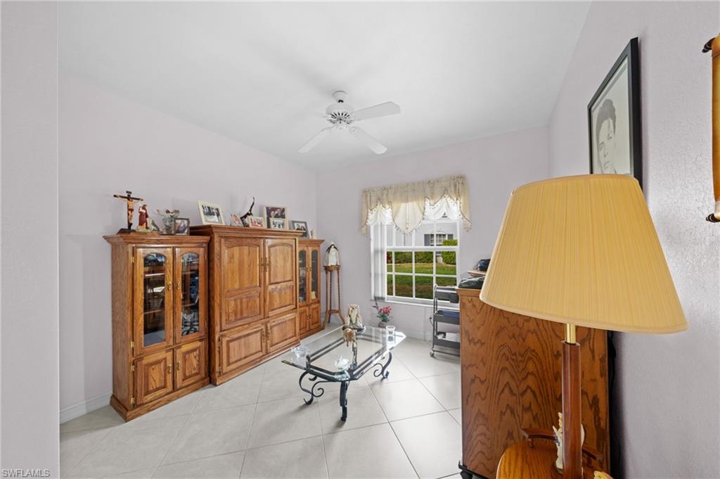 LAUREL OAKS AT PELICAN BAY - Residential